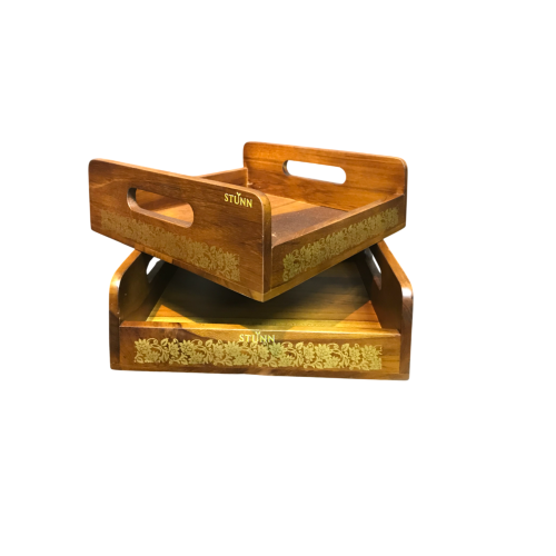 TRAY WITH HANDLE 9X9 GOLD